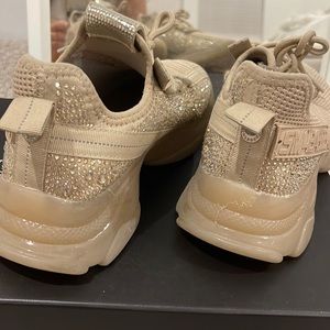 Steve madden sneakers